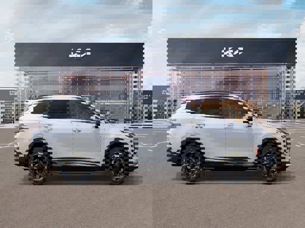 New 2026 Kia Sportage EX image 7