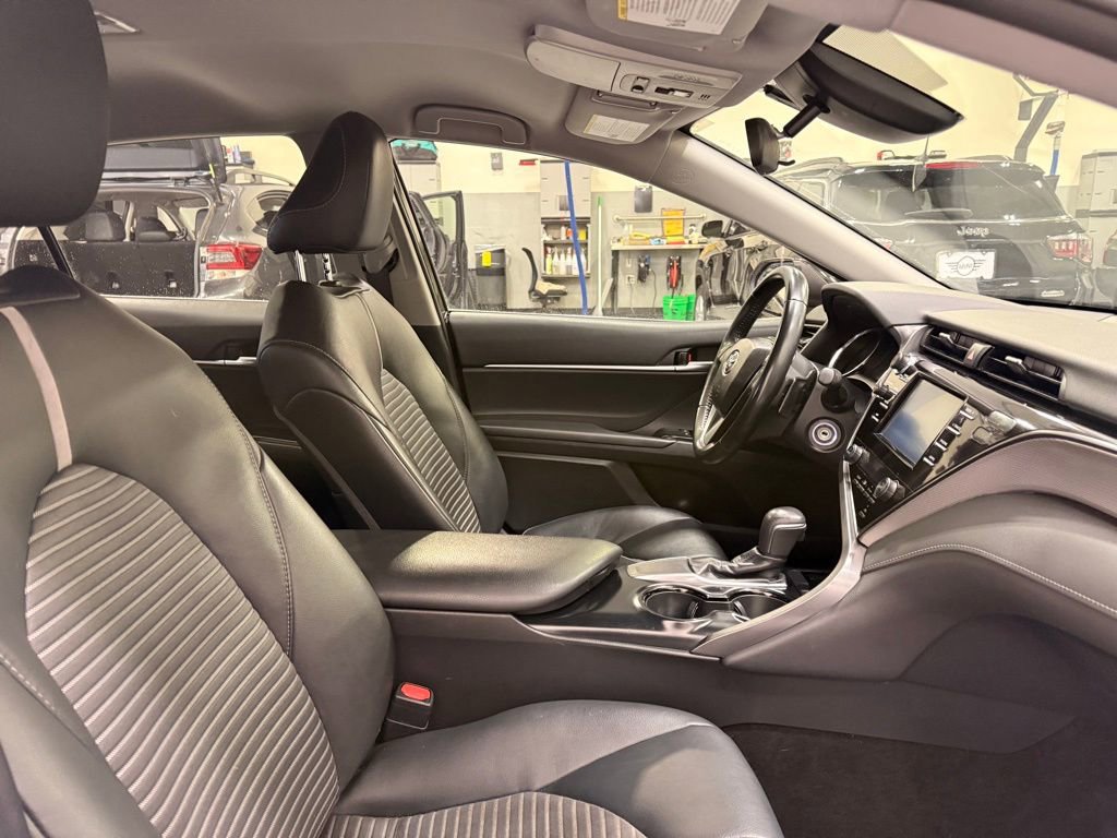 Used 2019 Toyota Camry SE image 26