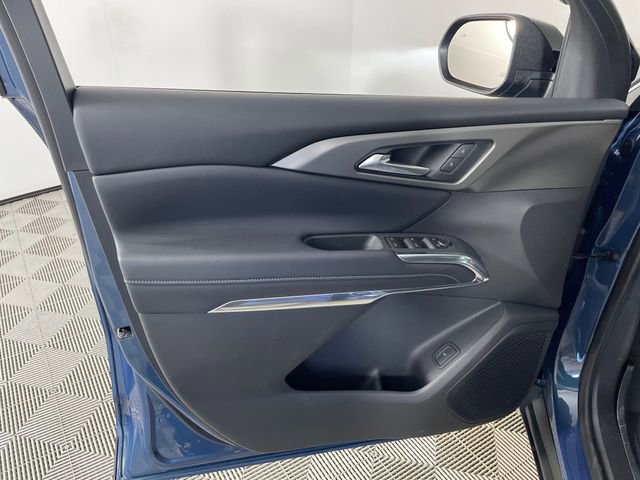 New 2026 Chevrolet Traverse LT w/ Driver Confidence Package image 12