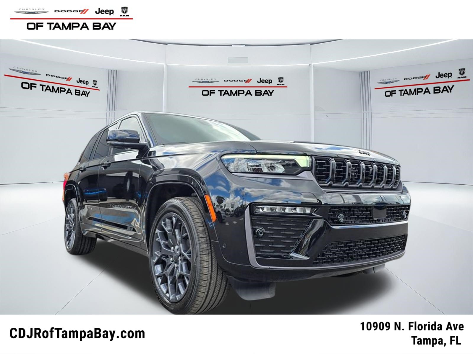 New 2026 Jeep Grand Cherokee Summit w/ Obsidian Package