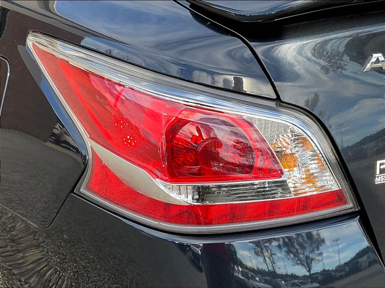 Used 2015 Nissan Altima 2.5 S w/ Special Edition Package FWD image 25