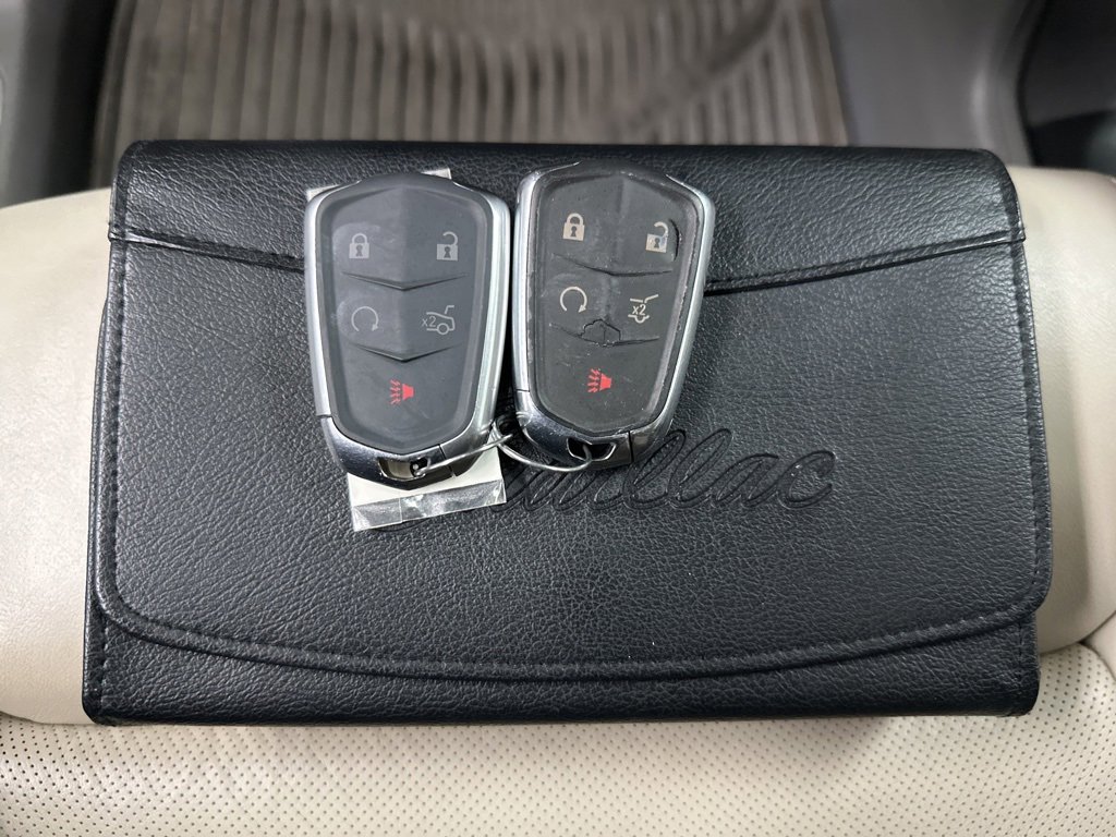 Used 2017 Cadillac XT5 Luxury w/ Driver Awareness Package image 39