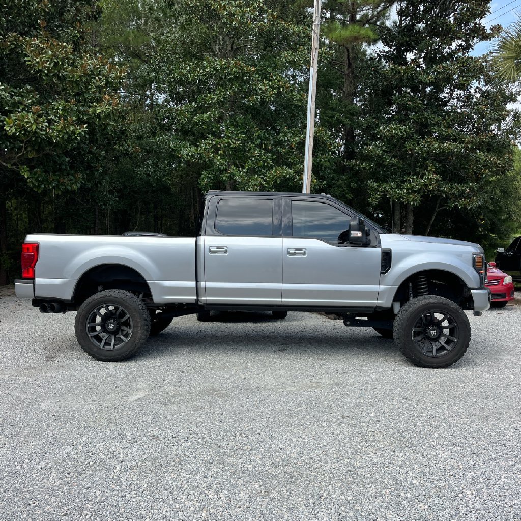 Used 2022 Ford F250 Lariat w/ Black Appearance Package AWD/4WD image 17