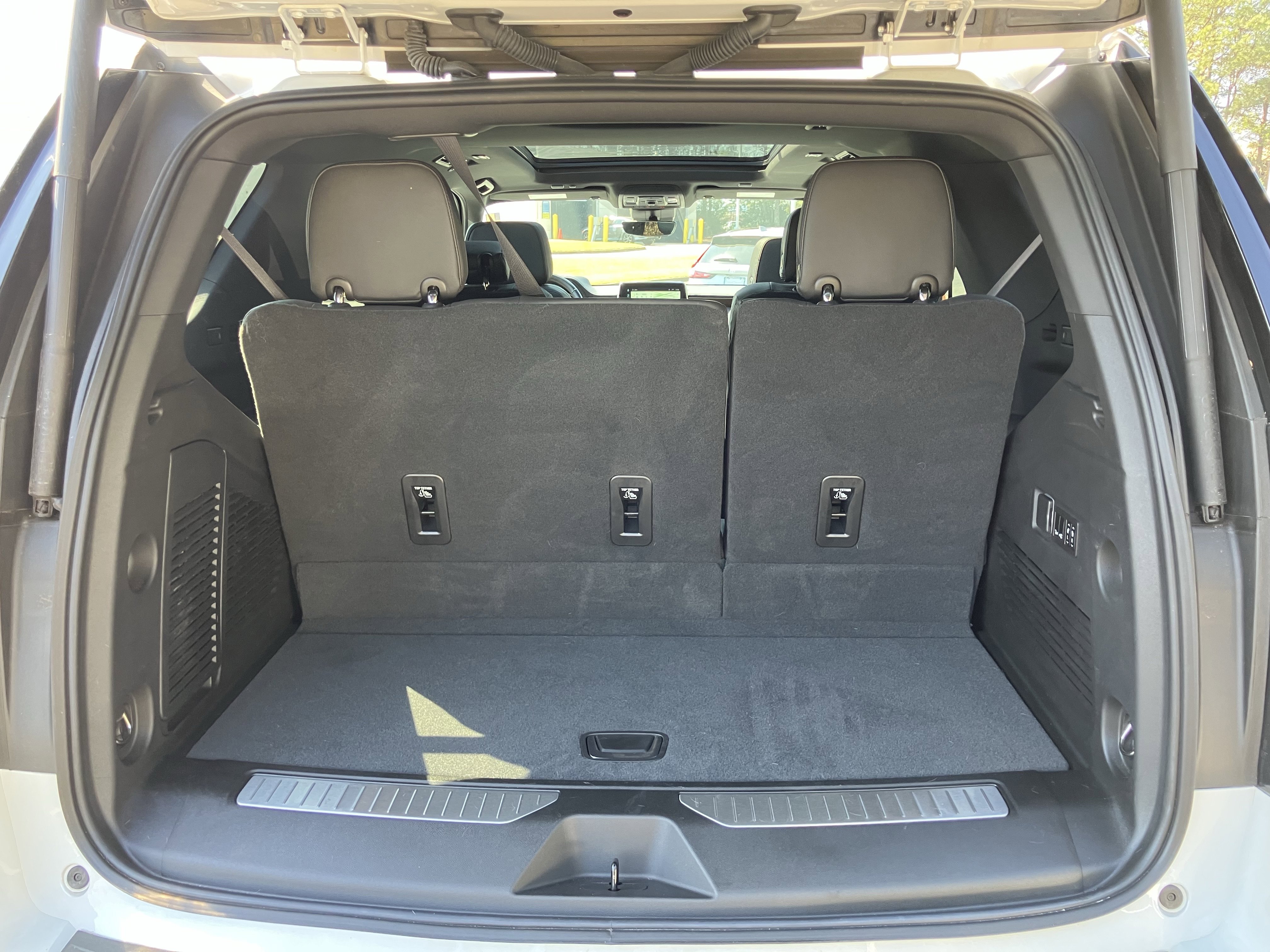 Used 2023 Chevrolet Tahoe High Country w/ Premium Package 2 image 36