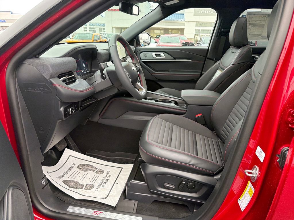New 2026 Ford Explorer ST-Line image 9