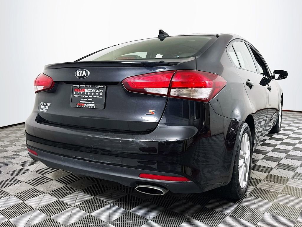 Used 2017 Kia Forte S image 7