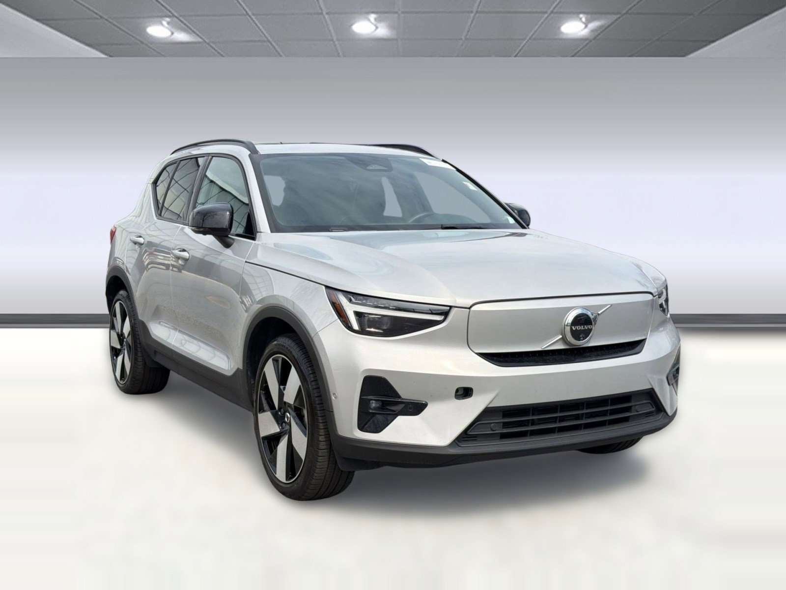 Certified 2024 Volvo XC40 Recharge Plus w/ Protection Package Premier RWD image 7