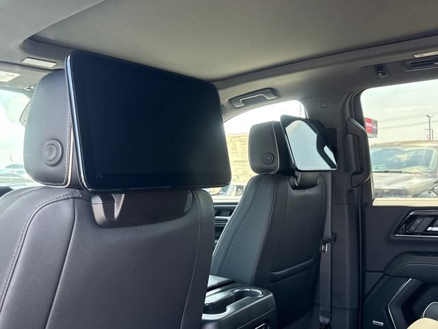 New 2026 GMC Yukon XL Elevation w/ Elevation Premium Package AWD/4WD image 32