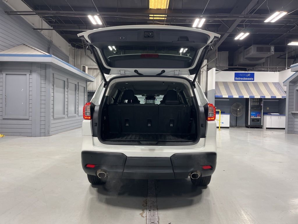 Used 2023 Subaru Ascent Limited w/ Technology Package image 10