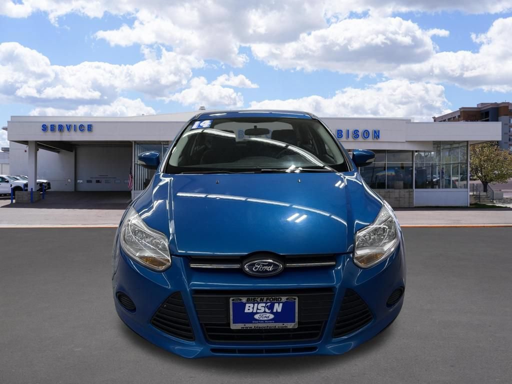 Used 2014 Ford Focus SE w/ SE Winter Package FWD image 8