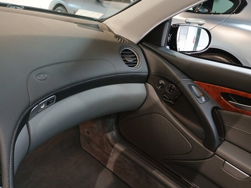 Used 2006 Mercedes-Benz SL 500 image 23