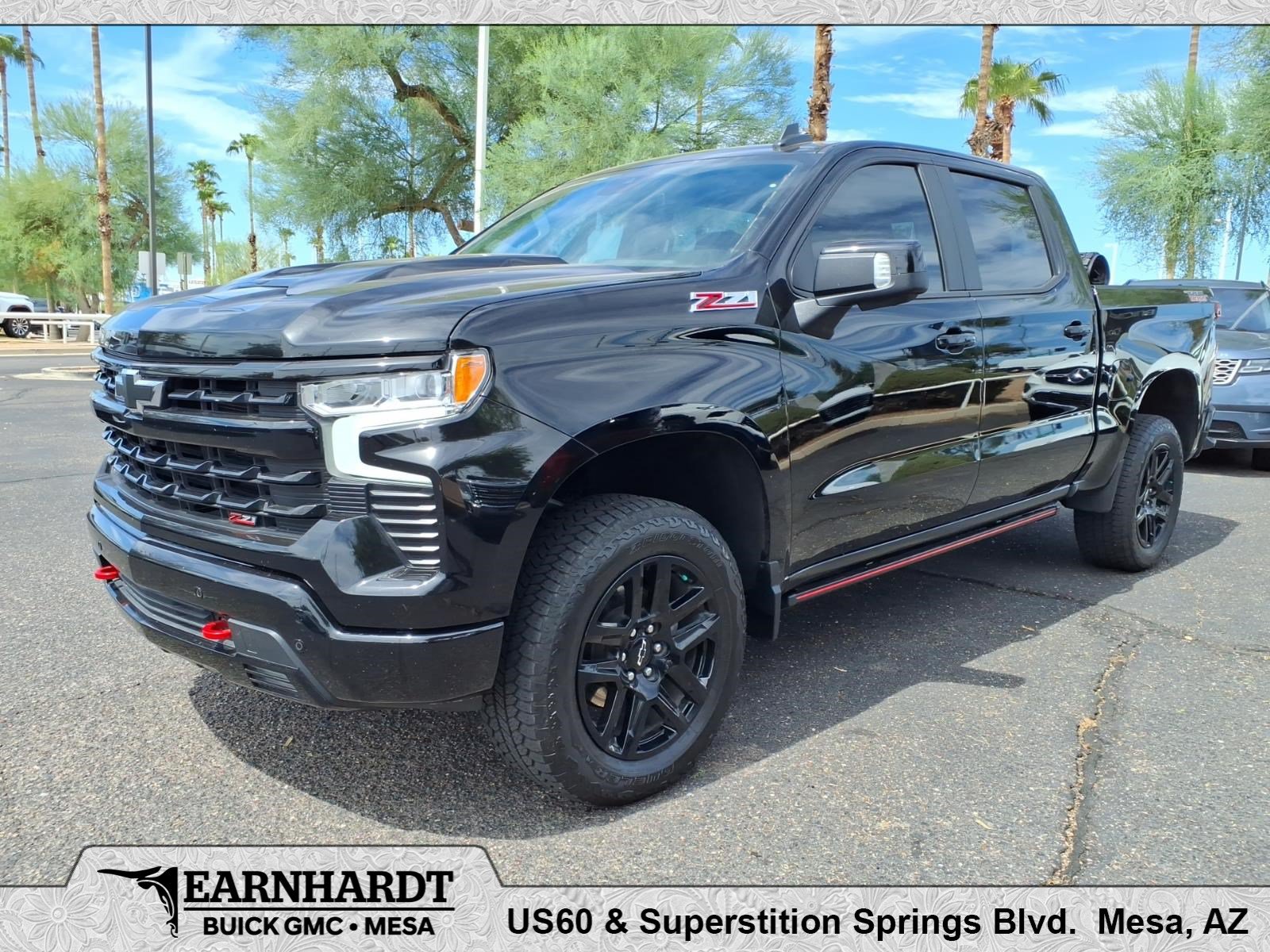 Used 2025 Chevrolet Silverado 1500 LT Trail Boss w/ LT Trail Boss Premium Package AWD/4WD image 1
