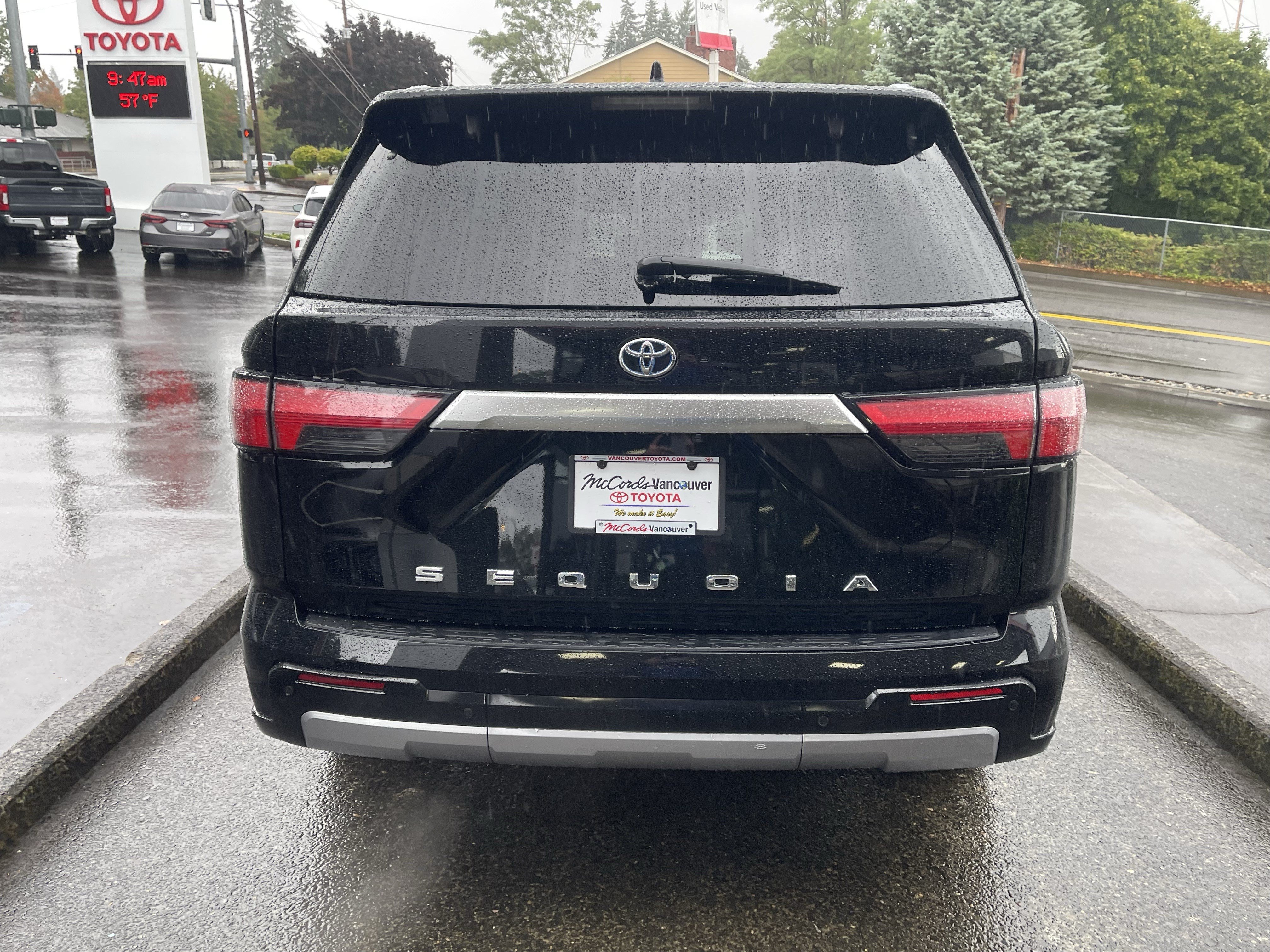 Certified 2023 Toyota Sequoia Capstone AWD/4WD image 7