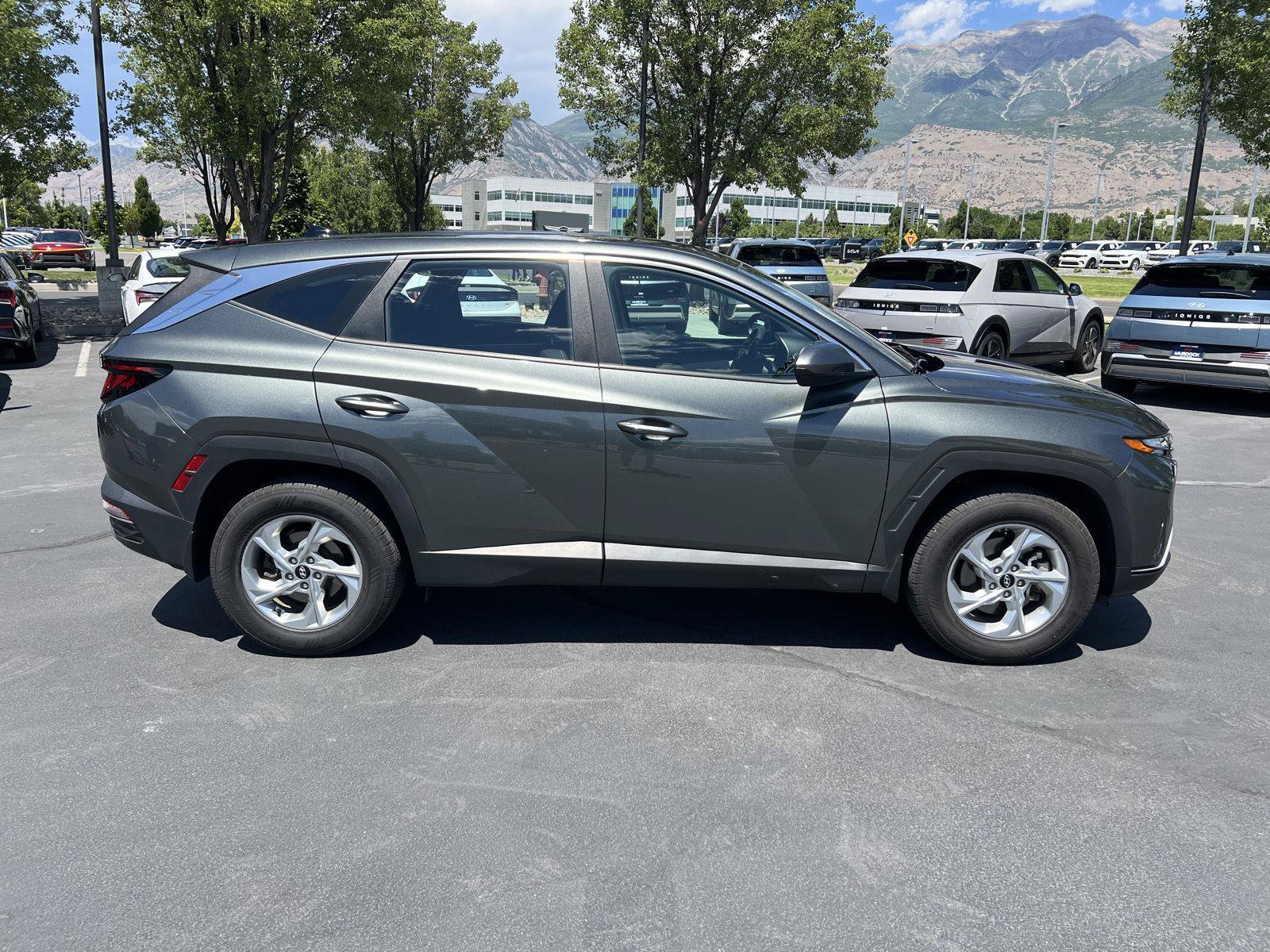 Used 2023 Hyundai Tucson SE AWD/4WD image 6