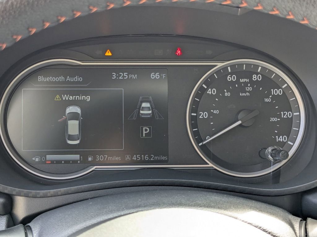 Used 2025 Nissan Versa SR w/ Trunk Package FWD image 18