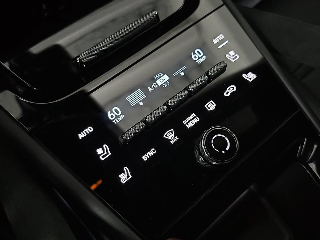 New 2026 Porsche Cayenne Turbo GT AWD/4WD image 19