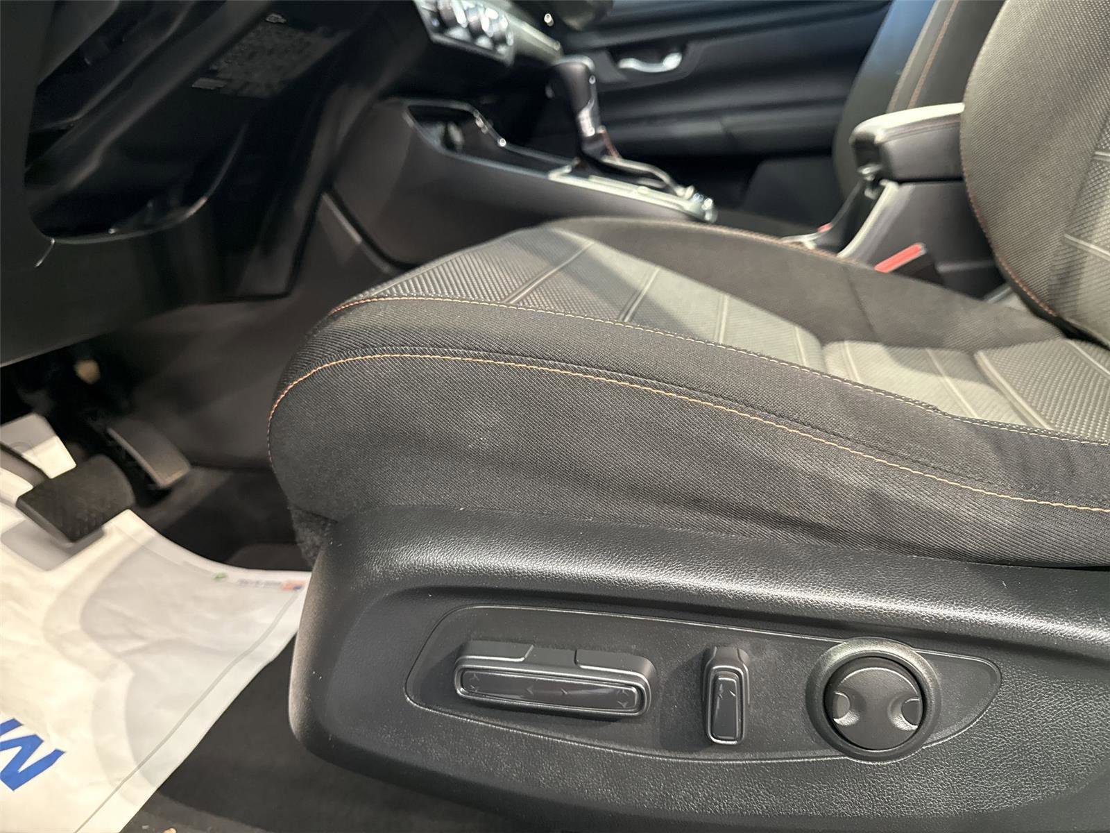 Used 2024 Honda CR-V Sport image 14