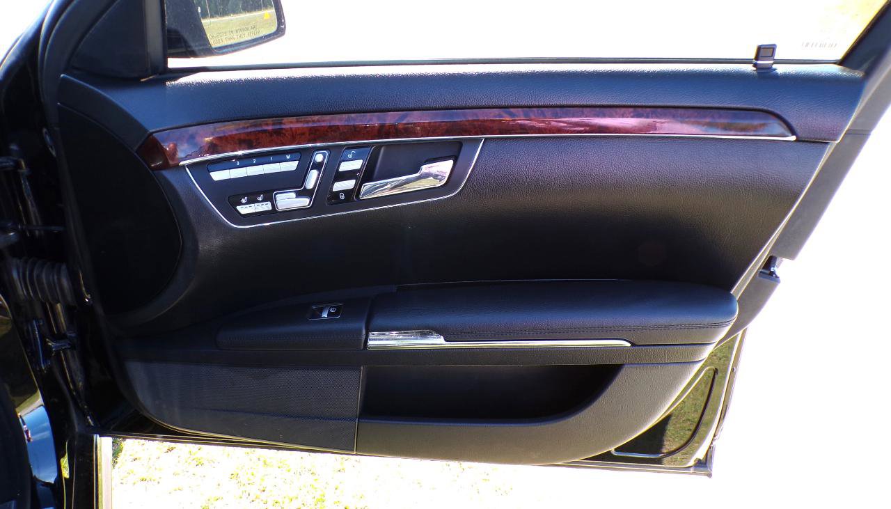 Used 2013 Mercedes-Benz S 550 4MATIC image 24