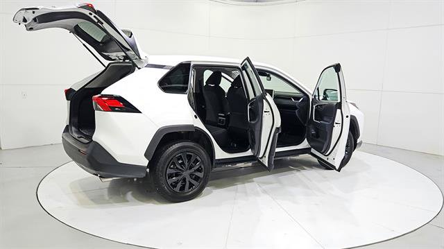 Used 2025 Toyota RAV4 LE FWD image 32