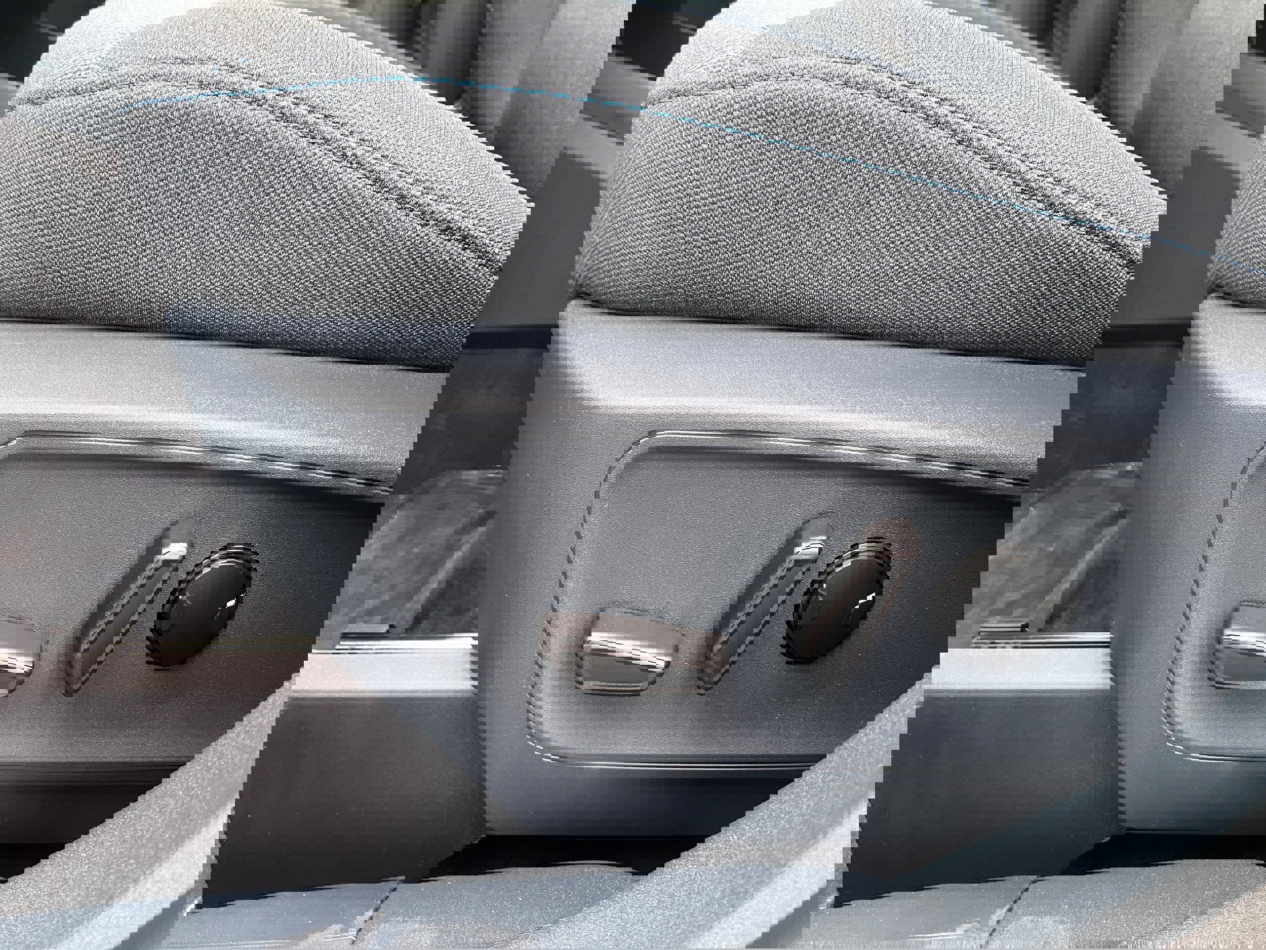 New 2025 Ford Maverick XLT w/ Equipment Group 301A image 10