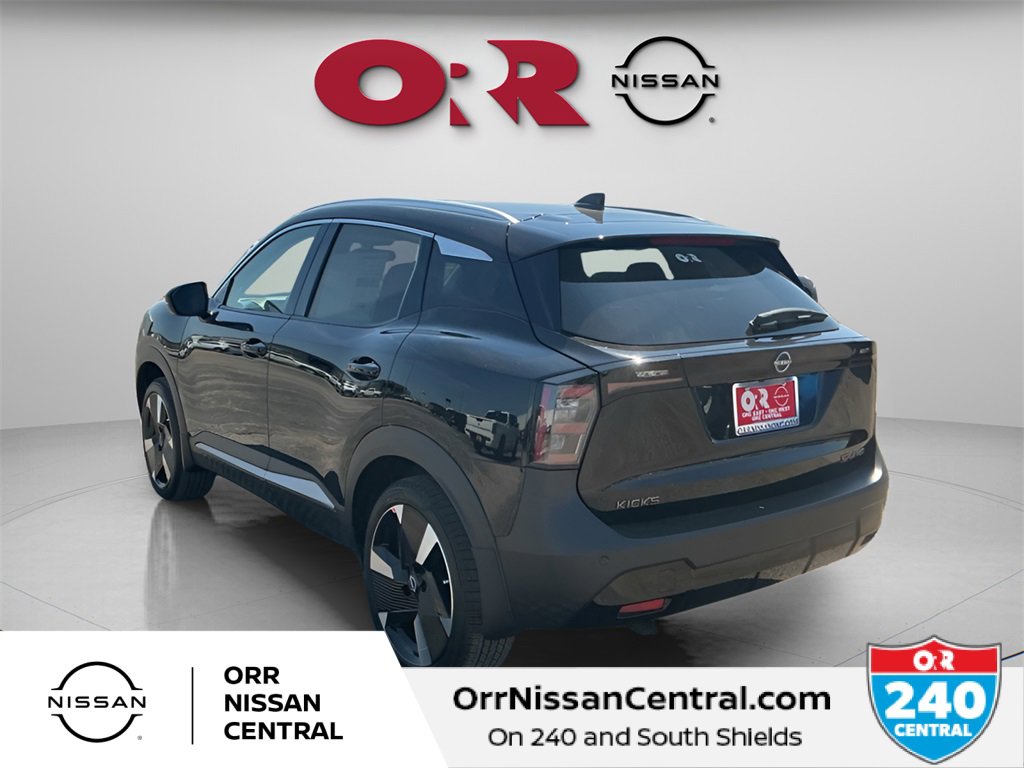 New 2025 Nissan Kicks SR w/ SR Premium Package image 7