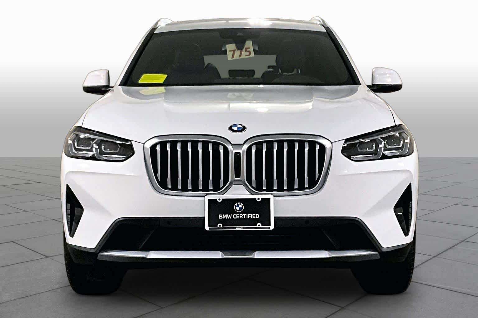 Used 2024 BMW X3 xDrive30i w/ Premium Package AWD/4WD image 3