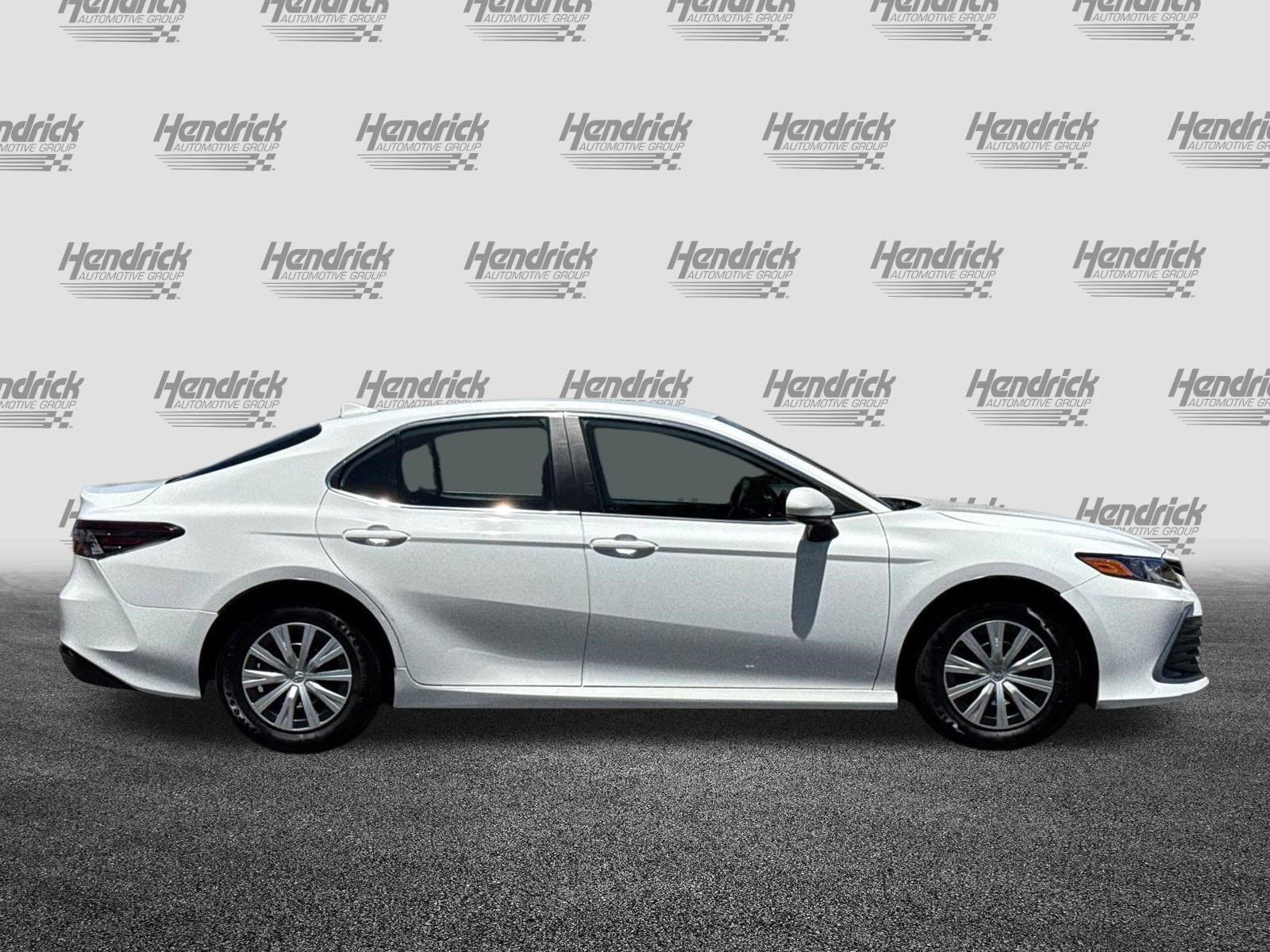 Used 2022 Toyota Camry LE FWD image 3