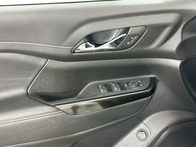 Used 2022 GMC Acadia AT4 image 25