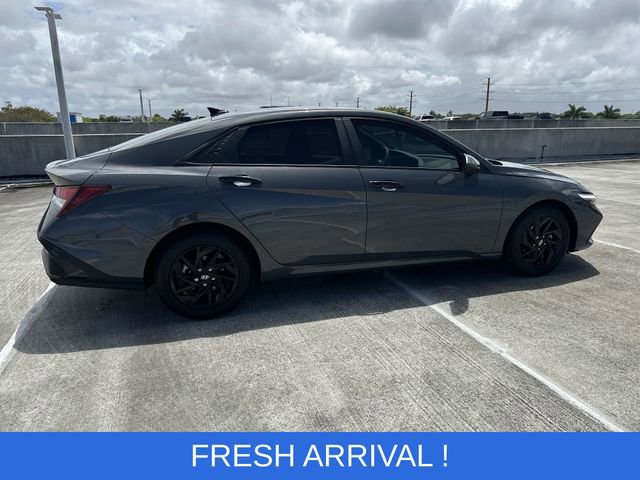 Used 2024 Hyundai Elantra SEL image 19