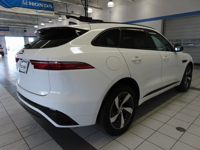 Used 2024 Jaguar F-PACE R-Dynamic S image 13