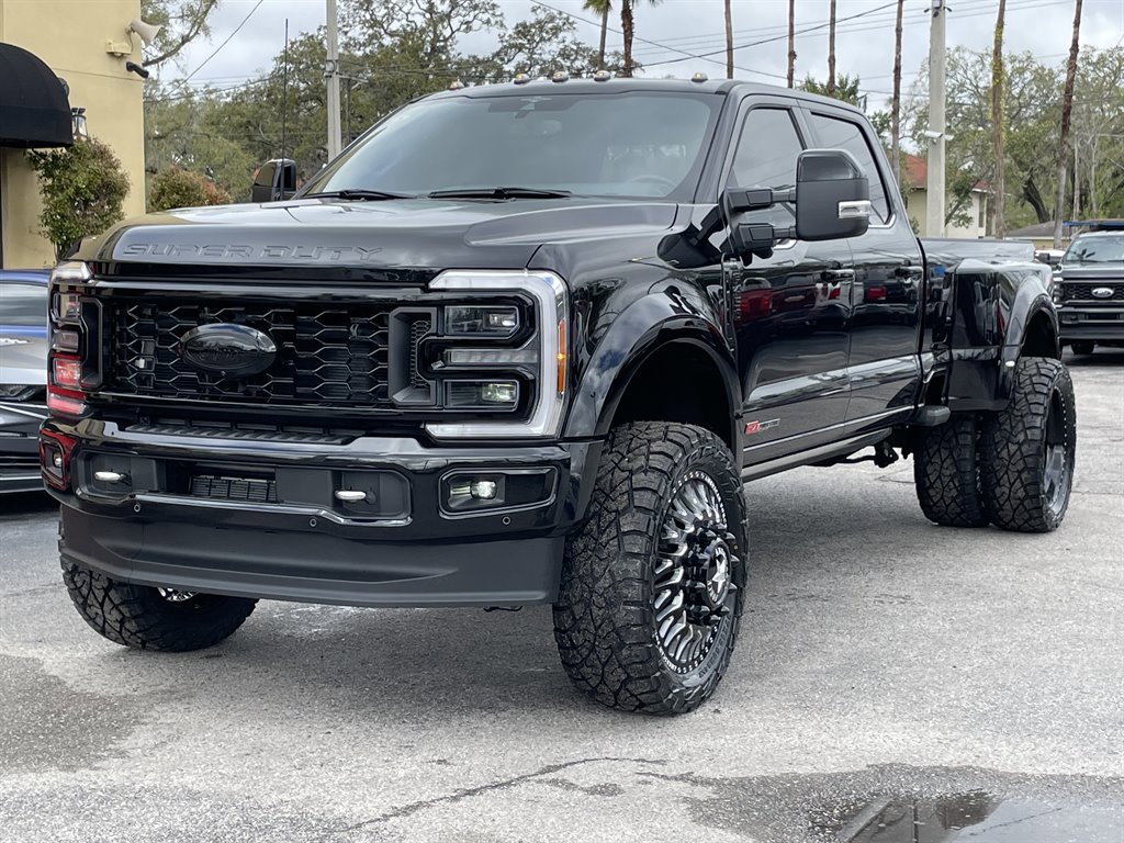 Used 2023 Ford F450 Platinum w/ FX4 Off-Road Package image 20