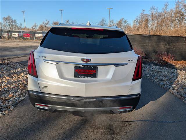 Used 2026 Cadillac XT5 Premium Luxury w/ Driver Assist Package image 4
