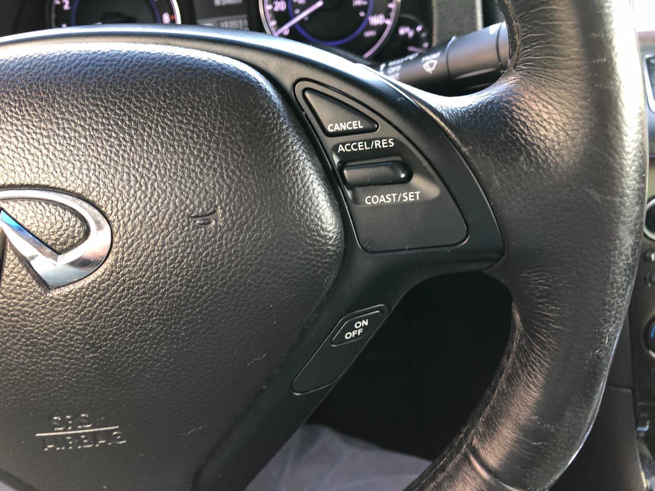 Used 2013 INFINITI G37 Journey w/ Premium Pkg image 18