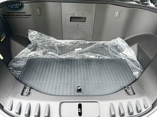 New 2025 Ford F150 Lightning Flash image 31