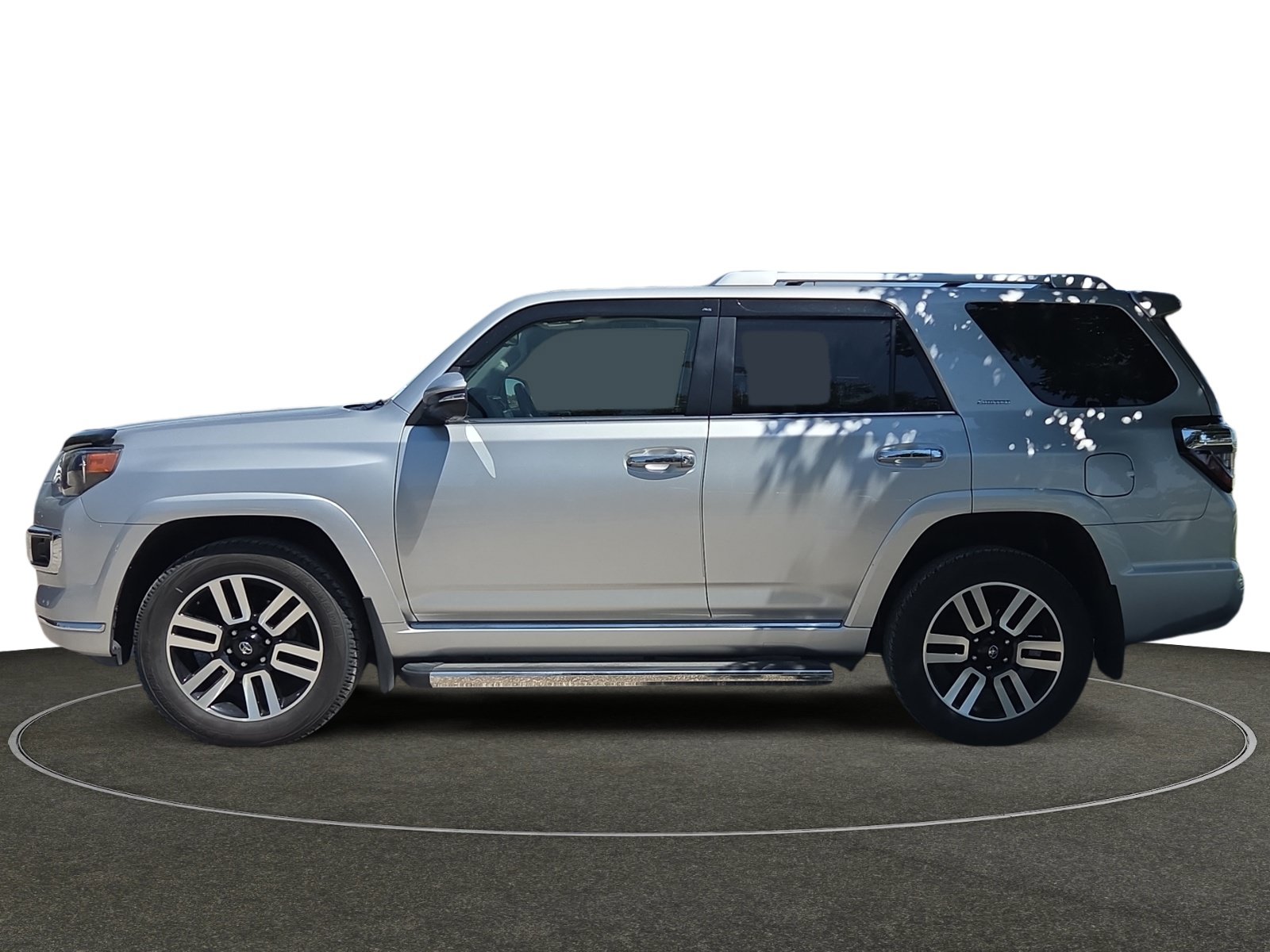 Used 2024 Toyota 4Runner Limited AWD/4WD image 2