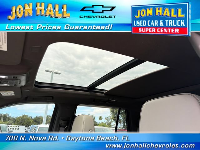 Used 2023 GMC Yukon SLT w/ SLT Premium Package AWD/4WD image 19