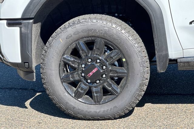 New 2026 GMC Sierra 2500 AT4 w/ AT4 Premium Plus Package AWD/4WD image 32
