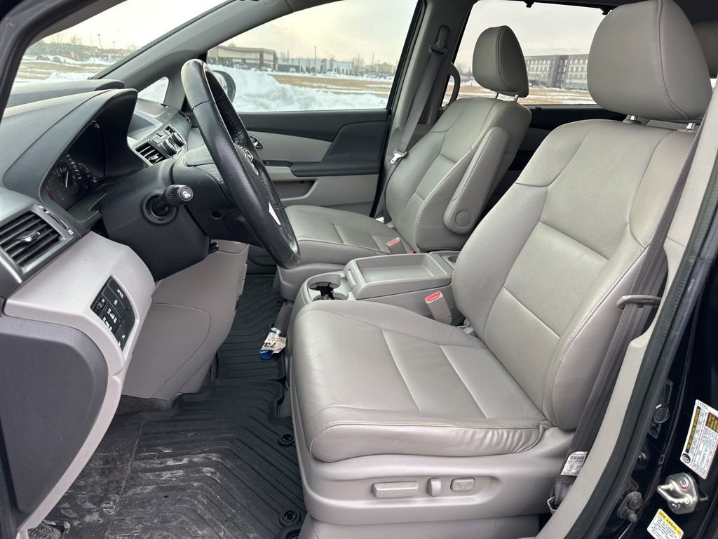 Used 2014 Honda Odyssey Touring image 17