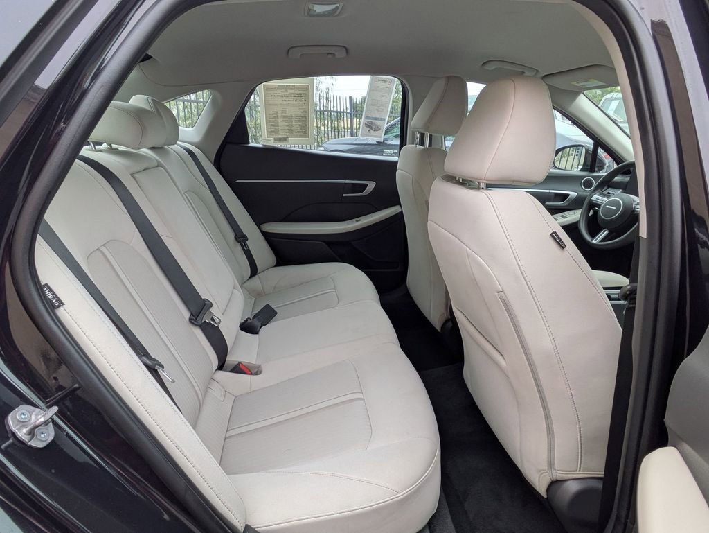 Used 2025 Hyundai Sonata SEL FWD image 33