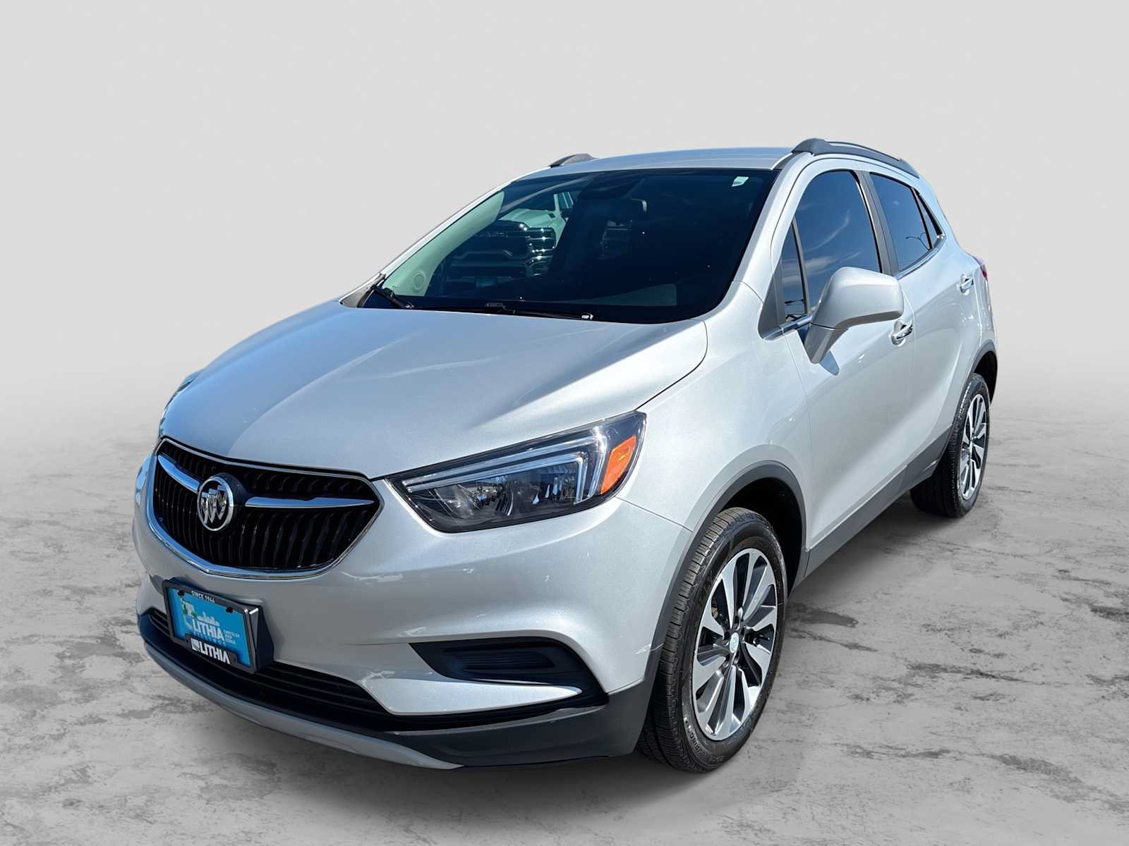 Used 2021 Buick Encore Preferred AWD/4WD image 1