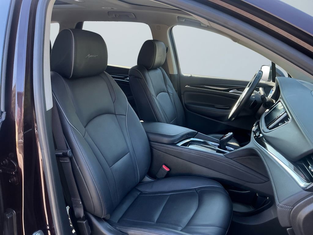 Used 2021 Buick Enclave Avenir w/ Avenir Technology Package image 16