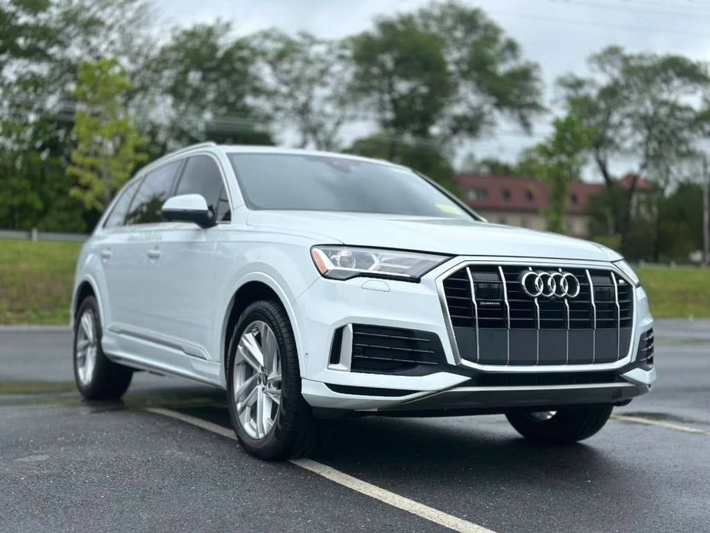 Used 2023 Audi Q7 2.0T Premium Plus w/ Convenience Package AWD/4WD image 9