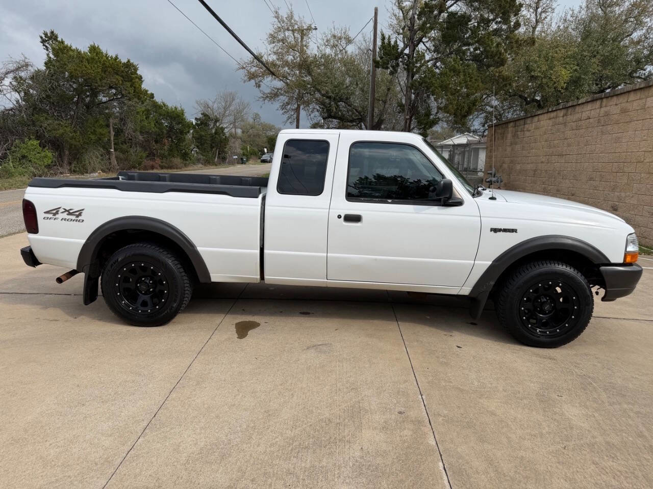 Used 2000 Ford Ranger XL image 23