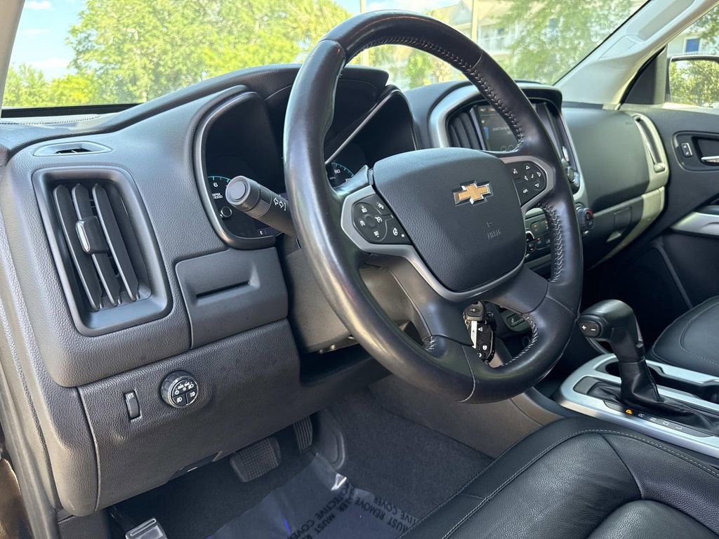 Used 2020 Chevrolet Colorado LT w/ Luxury Package RWD image 25