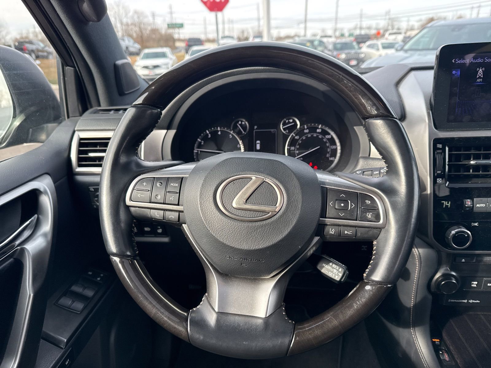 Used 2023 Lexus GX 460 Premium image 18