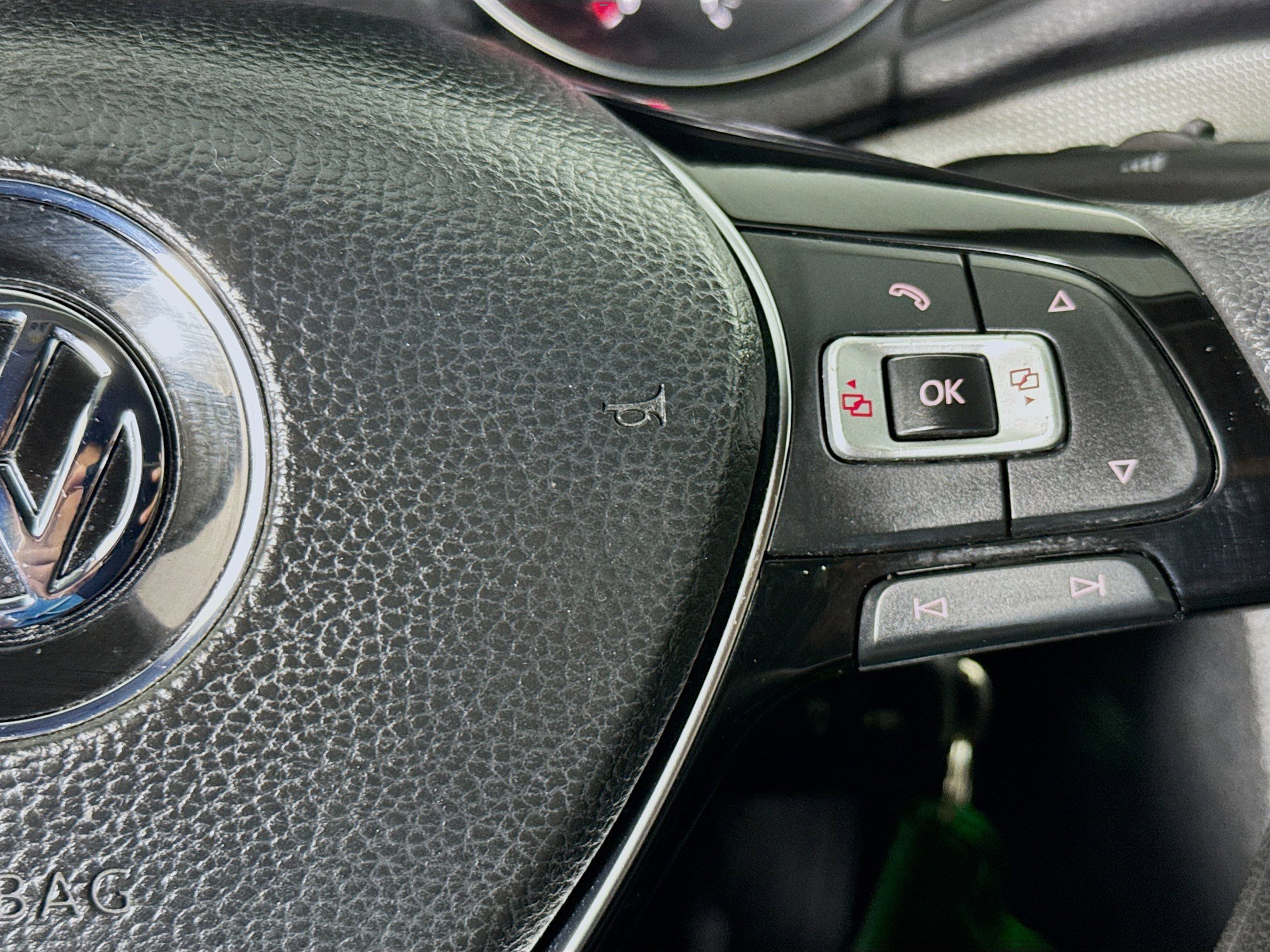 Used 2016 Volkswagen Passat 1.8T S image 14