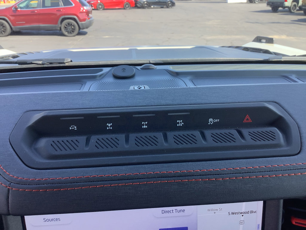 New 2025 Ford Bronco Raptor image 17