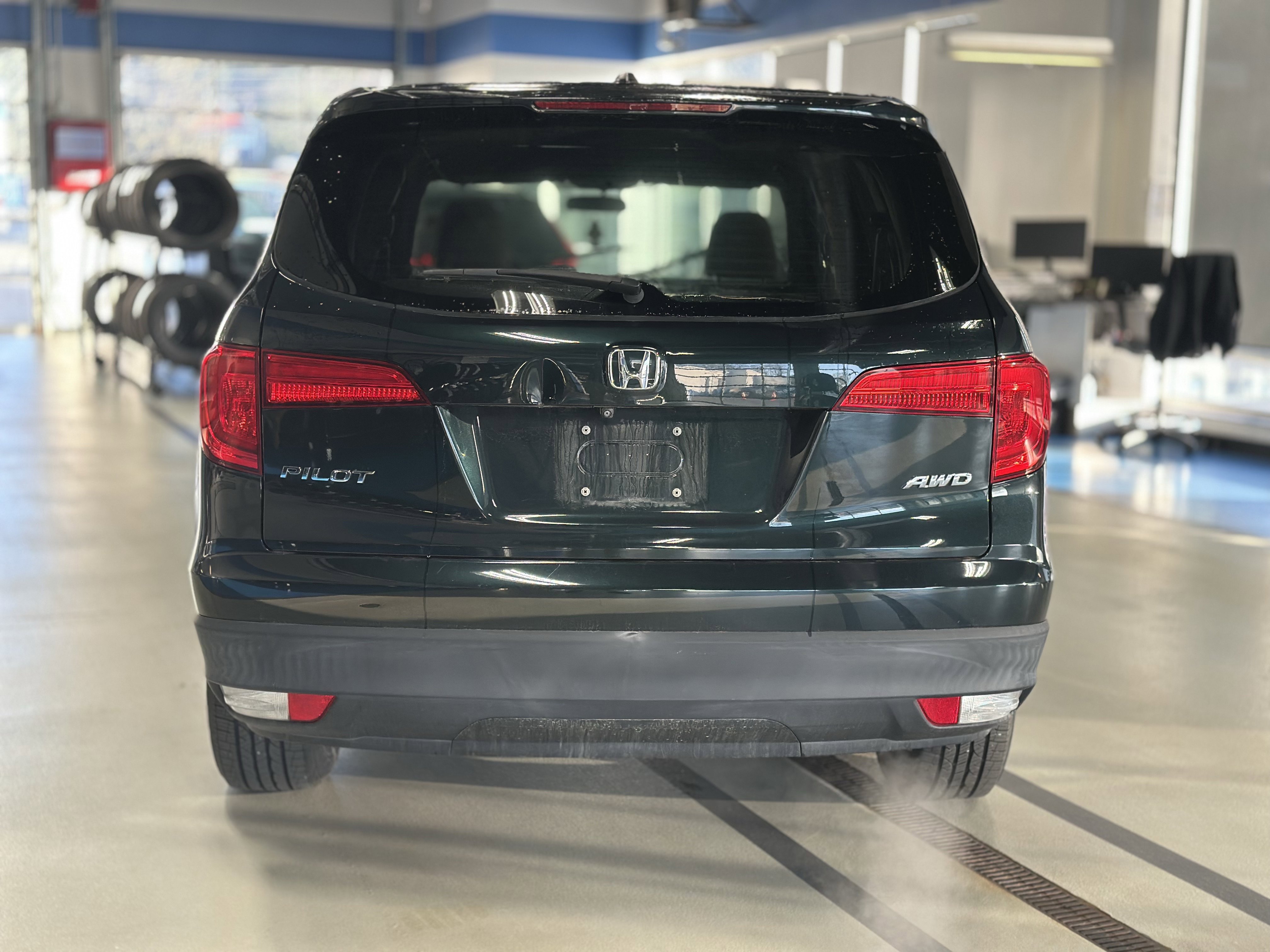 Used 2018 Honda Pilot EX image 6