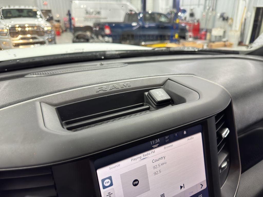 Used 2024 RAM 5500 Tradesman w/ Chrome Appearance Group image 32