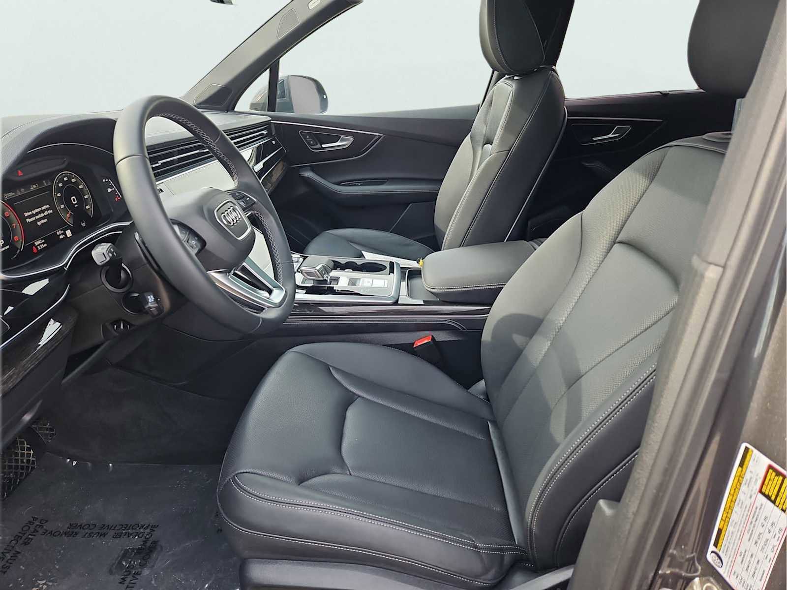 Certified 2025 Audi Q7 3.0T Premium Plus w/ Premium Plus Package image 16